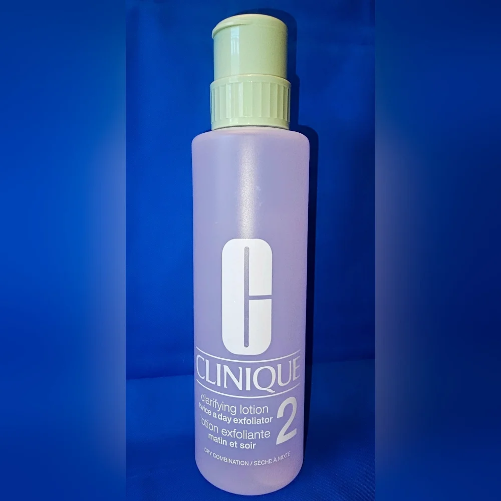 JUMBO Clinique Clarifying Lotion 2 Twice a Day Exfoliator Pump 16.5 oz Cleanser - Picture 1 of 3